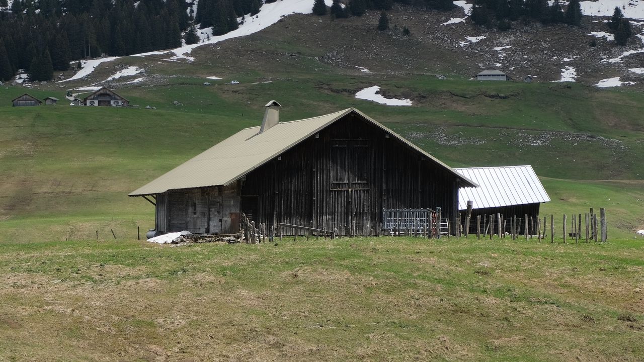 Wallpaper house, mountains, lawn, landscape, nature