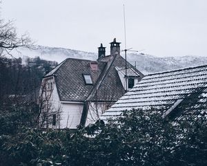 Preview wallpaper house, roof, snow, trees, mountains, winter