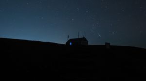 Preview wallpaper house, silhouette, night, starry sky, dark