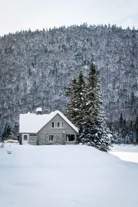 Preview wallpaper house, snow, winter, forest, nature