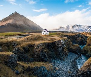 Preview wallpaper house, valley, mountain, landscape