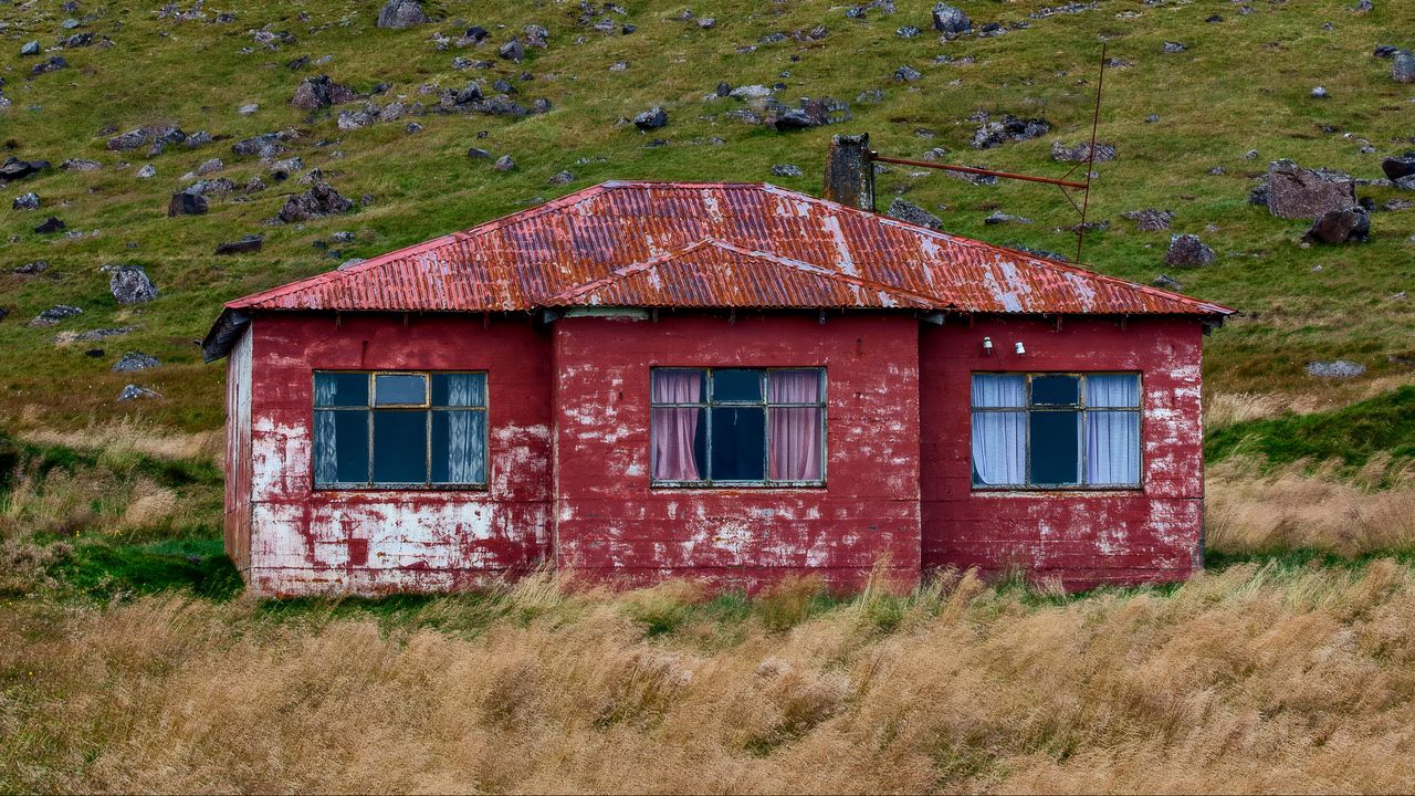 Wallpaper house, windows, slope, mountain, grass