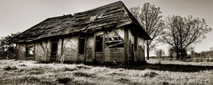 Preview wallpaper house, wooden, ruins, black-and-white