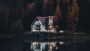 Preview wallpaper houses, forest, trees, lake, reflections, landscape