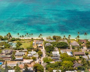 Preview wallpaper houses, palm trees, tropics, sea, aerial view