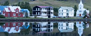 Preview wallpaper houses, reflection, lake, mountains