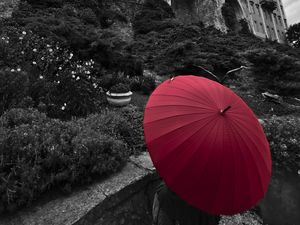 Preview wallpaper human, umbrella, castle, alone, black and white