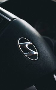 Preview wallpaper hyundai, steering wheel, logo