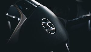 Preview wallpaper hyundai, steering wheel, logo