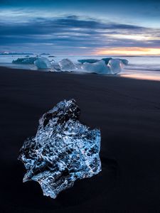 Preview wallpaper ice, coast, floe, horizon, sea