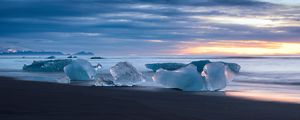 Preview wallpaper ice, coast, floe, horizon, sea