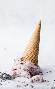 Preview wallpaper ice cream, cone, dessert, lavender