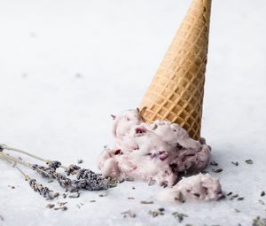Preview wallpaper ice cream, cone, dessert, lavender