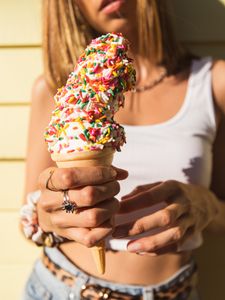 Preview wallpaper ice cream, dessert, girl, blur