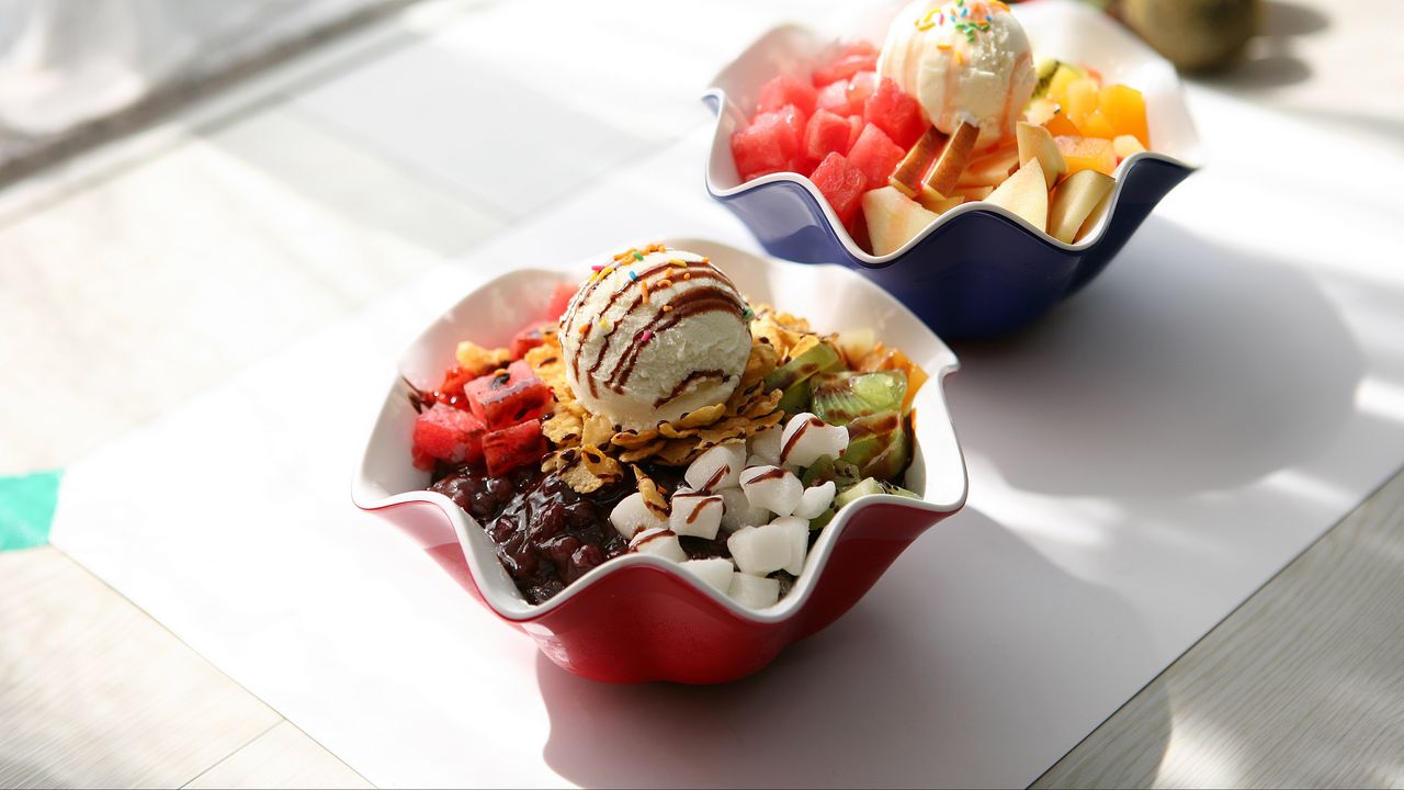 Wallpaper ice cream, fruit, dessert, sauce