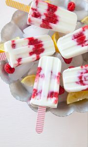 Preview wallpaper ice cream, fruit, ice, dessert