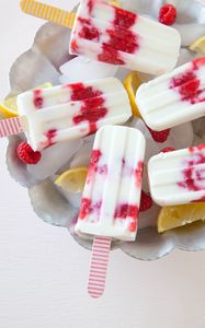 Preview wallpaper ice cream, fruit, ice, dessert