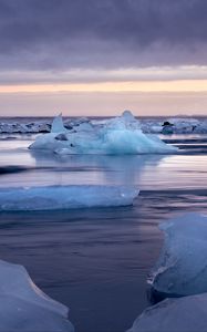 Preview wallpaper ice floe, ice, water, horizon