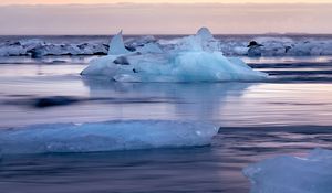 Preview wallpaper ice floe, ice, water, horizon