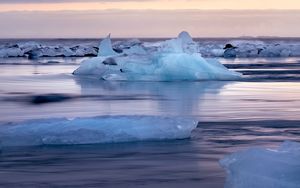 Preview wallpaper ice floe, ice, water, horizon