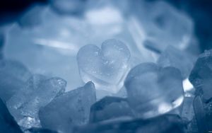 Preview wallpaper ice, heart, form, snow