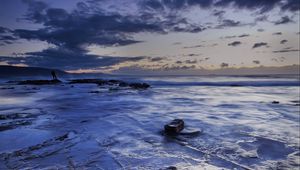 Preview wallpaper ice, ice floes, stones, horizon, sky