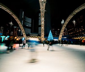 Preview wallpaper ice rink, people, blur, long exposure