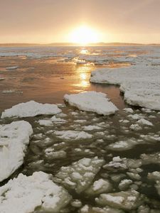 Preview wallpaper ice, river, canada, cold, winter, sun, evening, decline