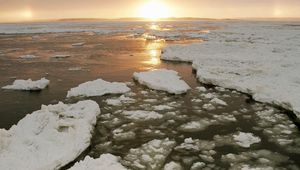 Preview wallpaper ice, river, canada, cold, winter, sun, evening, decline