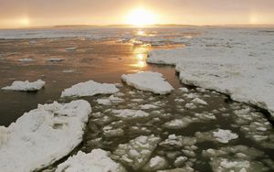 Preview wallpaper ice, river, canada, cold, winter, sun, evening, decline