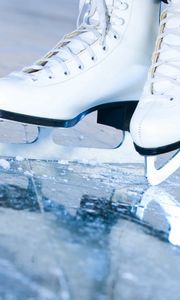 Preview wallpaper ice, skating, ice skating, crack
