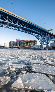 Preview wallpaper ice, water, cranny, bridge, building, winter