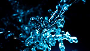 Preview wallpaper ice, water, figure, macro