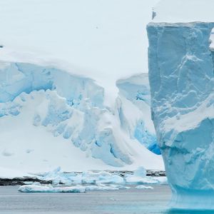Preview wallpaper iceberg, ice, snow, white, winter