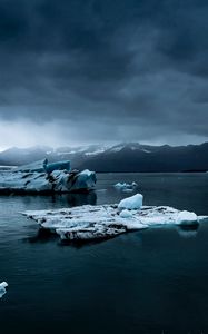 Preview wallpaper iceberg, ice, snow, lake, fog, mountains, iceland