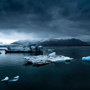 Preview wallpaper iceberg, ice, snow, lake, fog, mountains, iceland