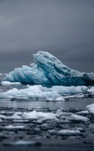 Preview wallpaper iceberg, ice, water, frozen