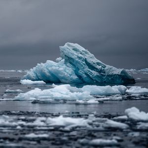 Preview wallpaper iceberg, ice, water, frozen