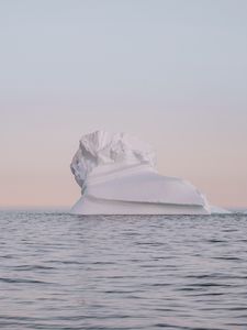 Preview wallpaper iceberg, snow, arctic, twilight