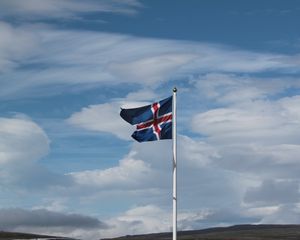 Preview wallpaper iceland, flag, sky, clouds