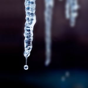 Preview wallpaper icicle, drop, ice, macro, blur