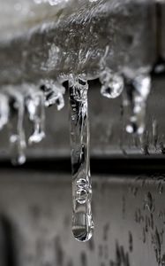 Preview wallpaper icicles, ice, blur