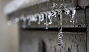 Preview wallpaper icicles, ice, blur