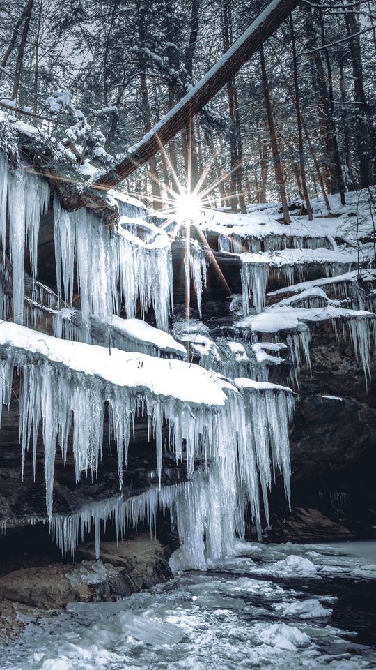540x960 Wallpaper icicles, ice, winter, sun