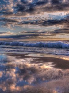 Preview wallpaper indian ocean, water, waves, beach, clouds, sunset