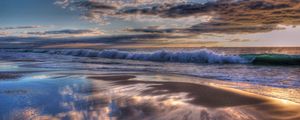 Preview wallpaper indian ocean, water, waves, beach, clouds, sunset