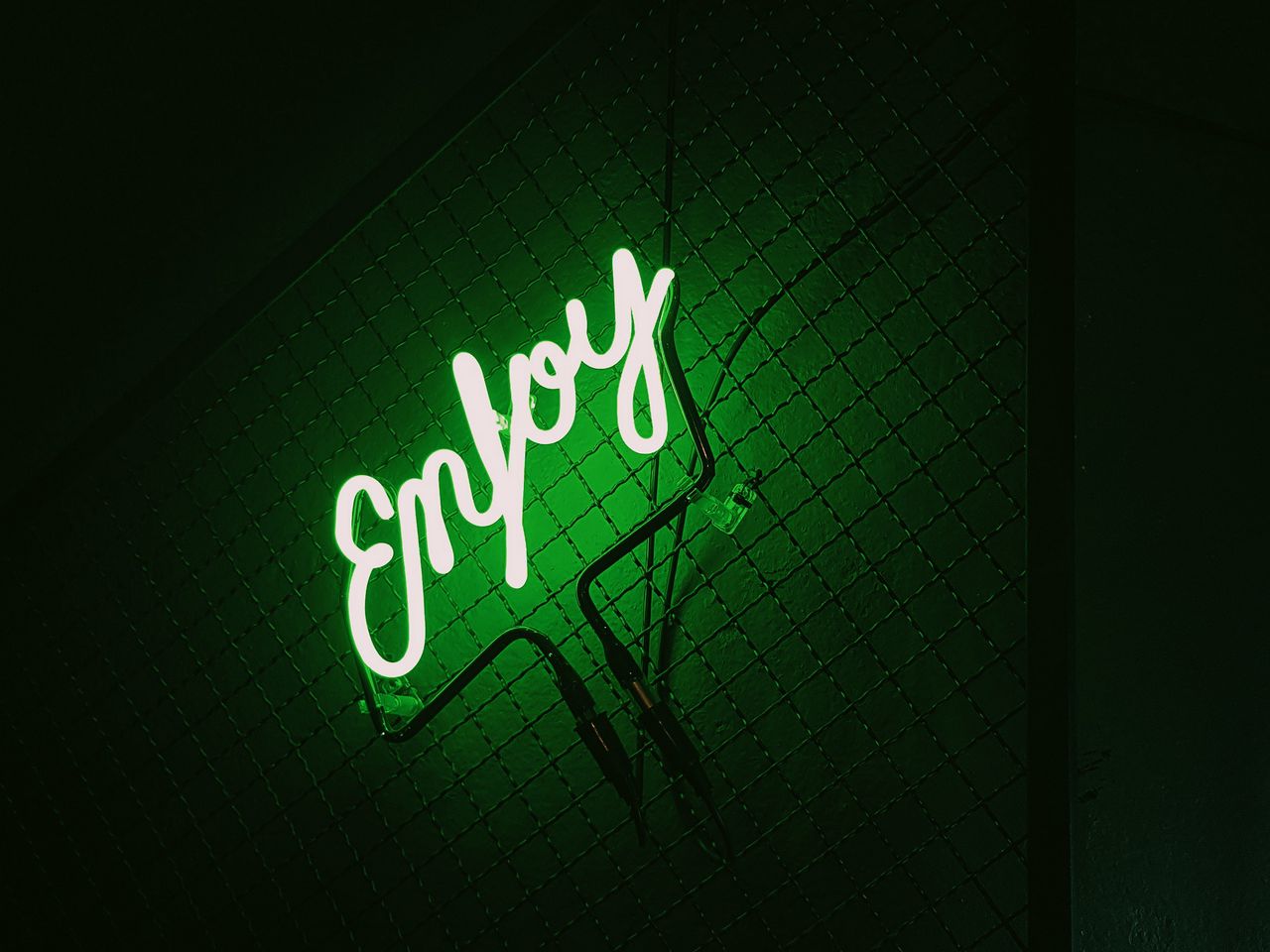 1280x960 Wallpaper inscription, neon, backlight, green, dark