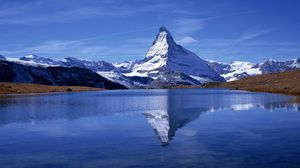 Preview wallpaper inter, mountain, top, peak, lake, reflection