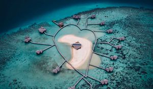 Preview wallpaper island, heart, aerial view, bungalow, ocean