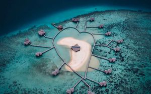 Preview wallpaper island, heart, aerial view, bungalow, ocean